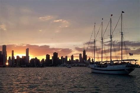 Crociera al tramonto con vista sullo skyline di Manhattan