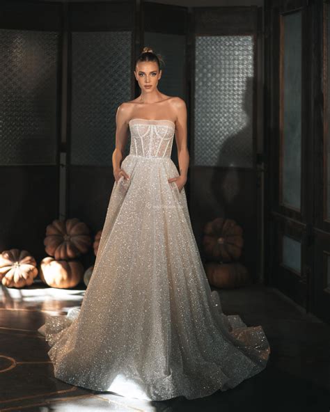 Esempi di abiti da sposa Berta Bridal