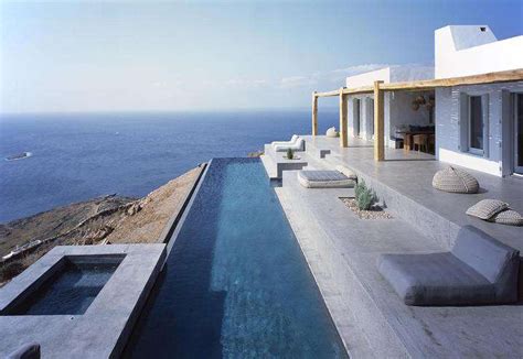 Villa Kailasha con vista mare