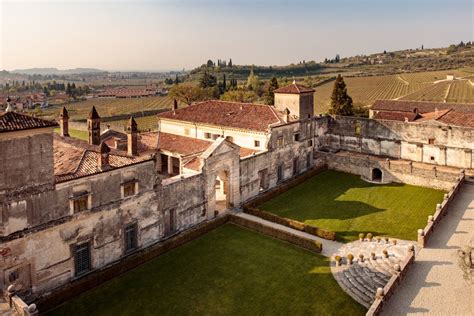 Giardini lussureggianti di Villa Della Torre