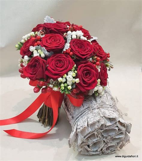 bouquet da sposa con rose rosse