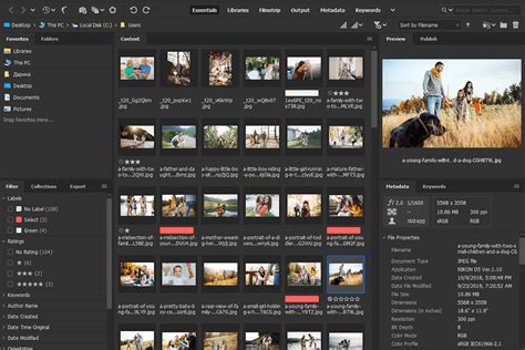 Interfaccia di caricamento foto su Adobe Stock