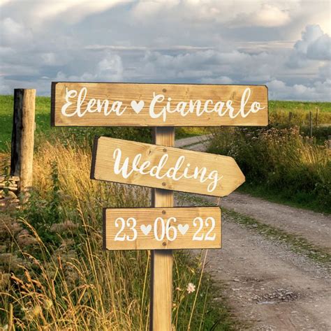 Elegante freccia insegna con scritta Wedding