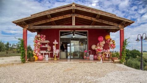 Interni eleganti del salone ricevimenti La Tenuta del Sole