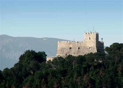 Castello in stile Terra di Mezzo