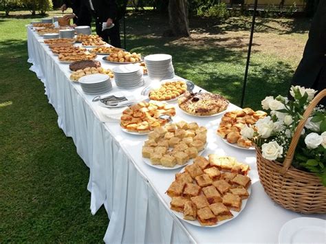 tavolo buffet matrimonio elegante