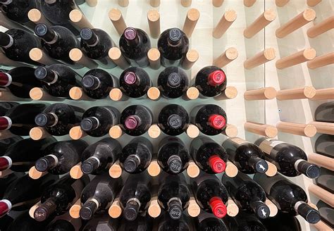 Interno dell'enoteca 