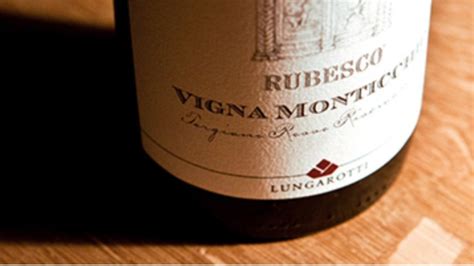 Bottiglie di vino Lungarotti