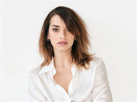 Valentina Pegorer alla conduzione di Yo! MTV Raps
