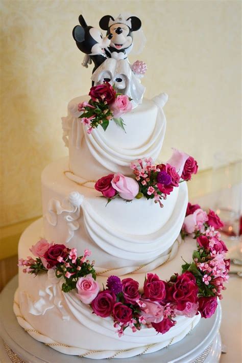 torta nuziale tema Disney