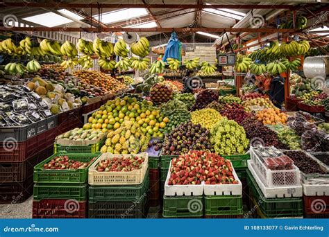 Mercato di frutta e verdura