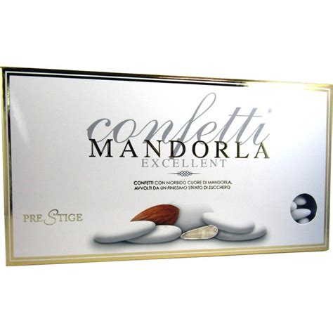 Dettaglio di confetti Prestige al cioccolato e alla mandorla