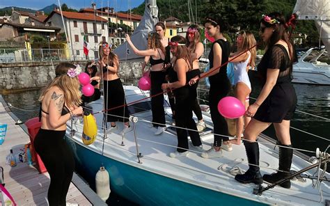 festa in barca di lusso per addio al nubilato