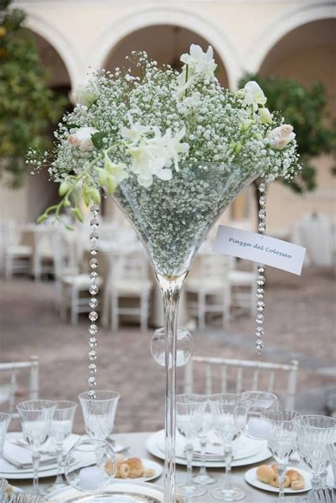 Esempi di centrotavola stagionali per matrimoni