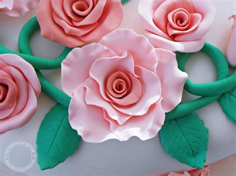 Dettaglio di rose in pasta di zucchero