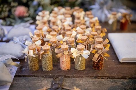 Selezione di bomboniere gastronomiche matrimonio