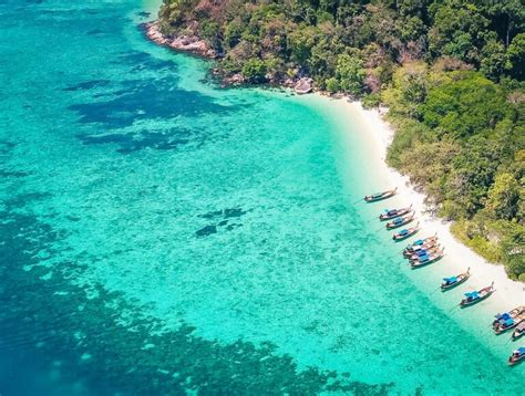 Panoramica delle isole del Golfo di Thailandia con spiagge bianche e mare cristallino