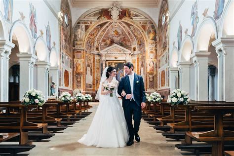 Coppia che festeggia il matrimonio a Roma