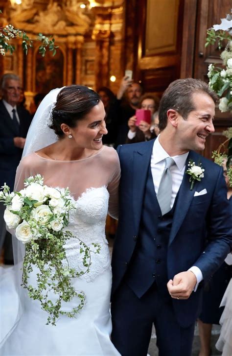 Dettaglio dell'abito da sposa di Maria Vittoria Paolillo
