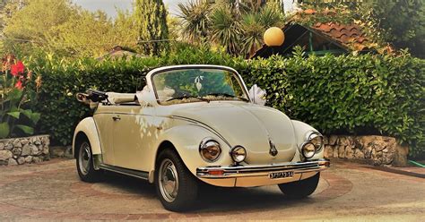 Maggiolino cabriolet d'epoca per matrimonio