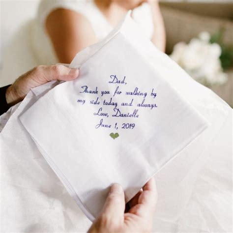 Fazzoletto da sposa con dedica ricamata
