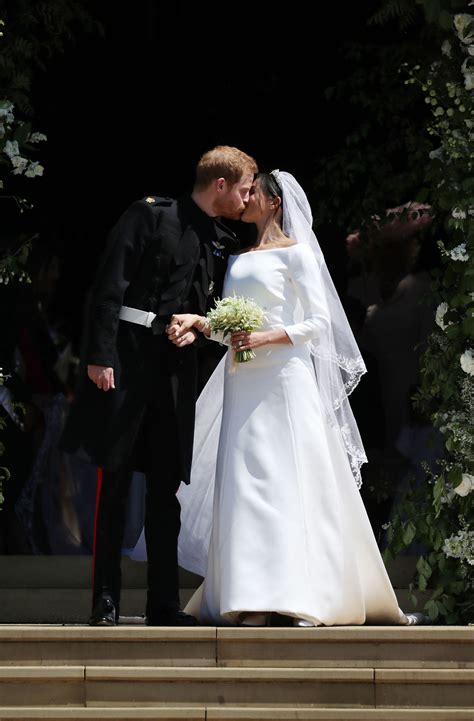 Confronto visivo tra il matrimonio di Harry e Meghan e quello di Eugenie