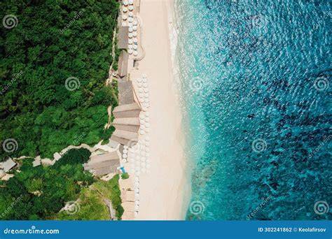 Vista aerea di un resort di lusso sulla spiaggia di Barbados