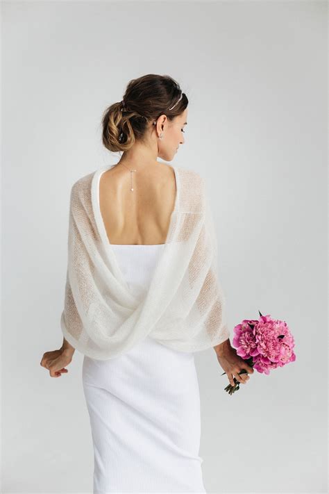 Stola da sposa in pizzo bianco