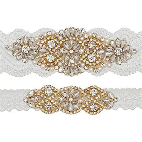 Collage di diverse giarrettiere da sposa: pizzo, raso, con dettagli gioiello