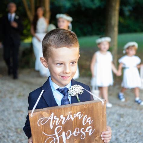 Cartello con scritta per paggetto
