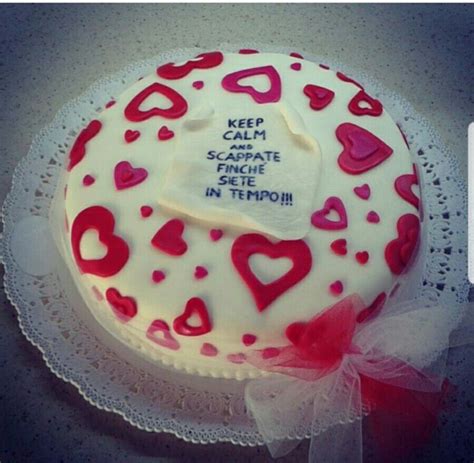 Torta a forma di cuore per addio al nubilato