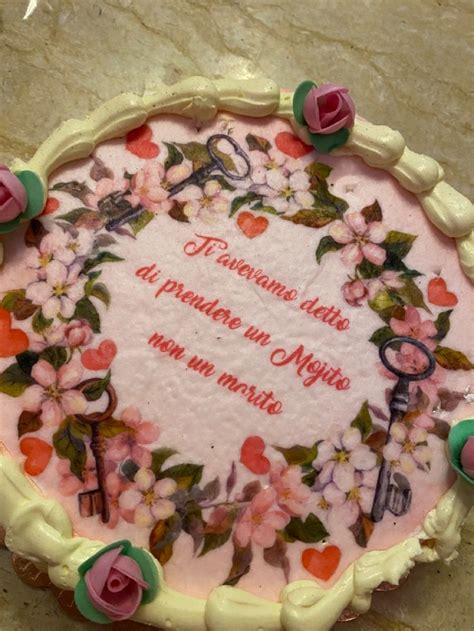 Torta personalizzata per addio al nubilato