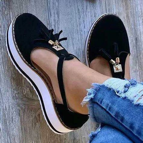 Scarpe chiuse eleganti