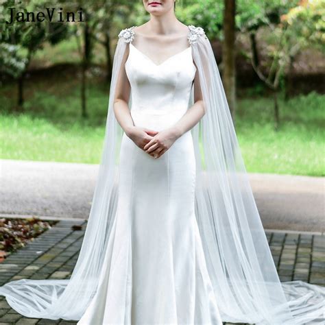 Mantella da sposa con cappuccio