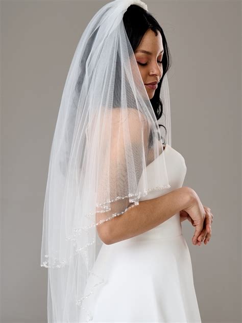realizzazione fai da te di un velo da sposa