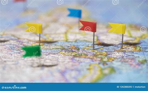 mappa del mondo con destinazioni di viaggio di nozze popolari