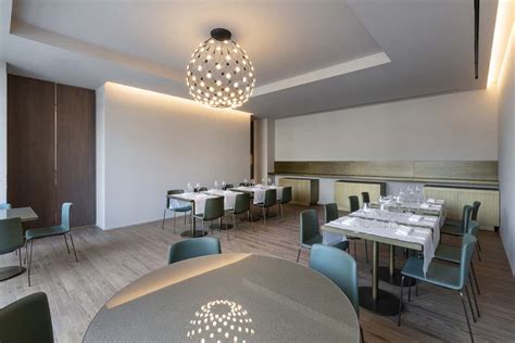Piatti raffinati serviti nel ristorante dell'Hotel Promessi Sposi