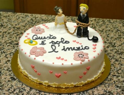 torta addio al celibato divertente