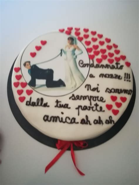 torta addio al celibato con spogliarellista