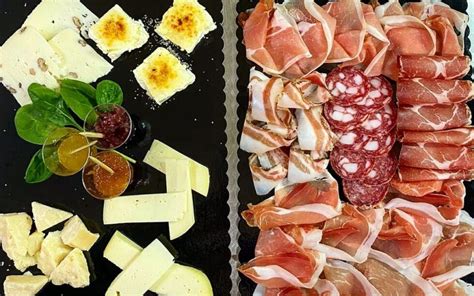 aperitivo di benvenuto con salumi e formaggi