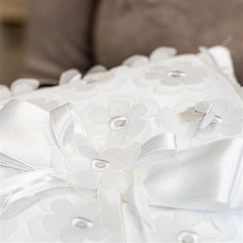 cuscini portafedi per anniversari di matrimonio