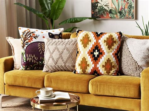 Set di cuscini decorativi con stampe personalizzate