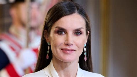 Regina Letizia in un evento di moda