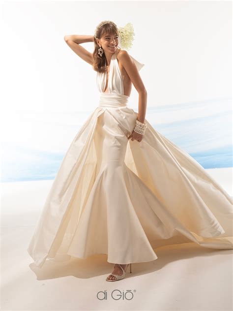 Dettaglio di un abito da sposa Le Spose di Gio con fiocco