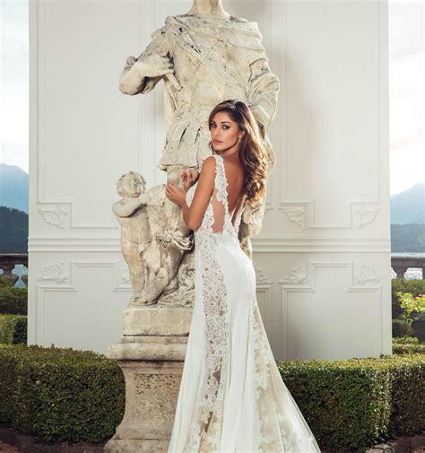 Belen Rodriguez in abito da sposa