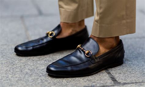 Modello di mocassini da uomo eleganti