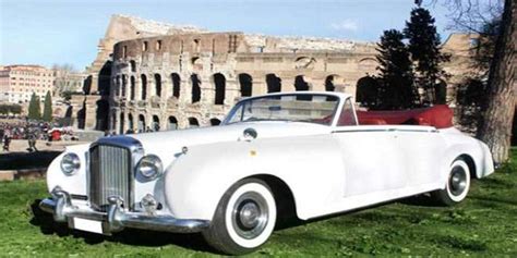 Bentley S1 d'epoca bianca con interni rossi
