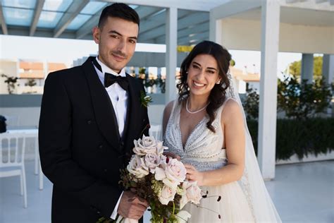 Coppia che vive il primo sguardo prima del matrimonio