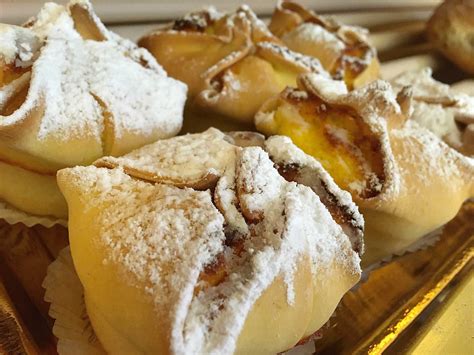 Sweet table con dolci tipici siciliani e abruzzesi