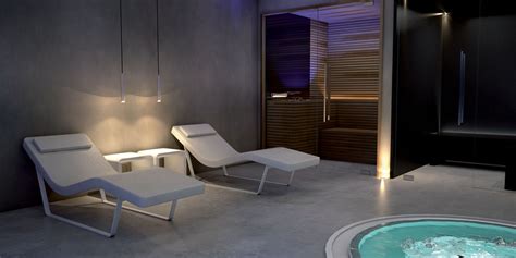 Sala relax in una SPA con lettini e tisane